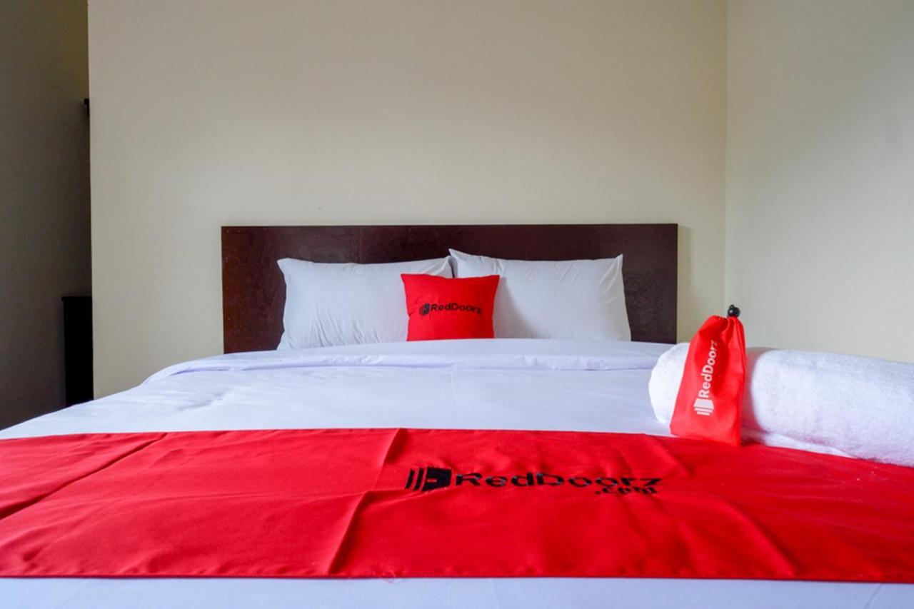 Reddoorz Near Terminal Mendolo Wonosobo Hostel Εξωτερικό φωτογραφία